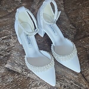 White Pearl Embellished Women's Shoes